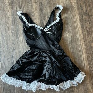 Frederick’s of Hollywood Maid Elegant Black Lace Trim  Costume Bedroom Large
